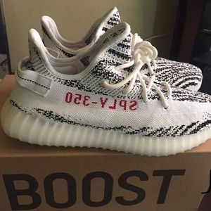 Yeezy 350 v2 Zebras DS